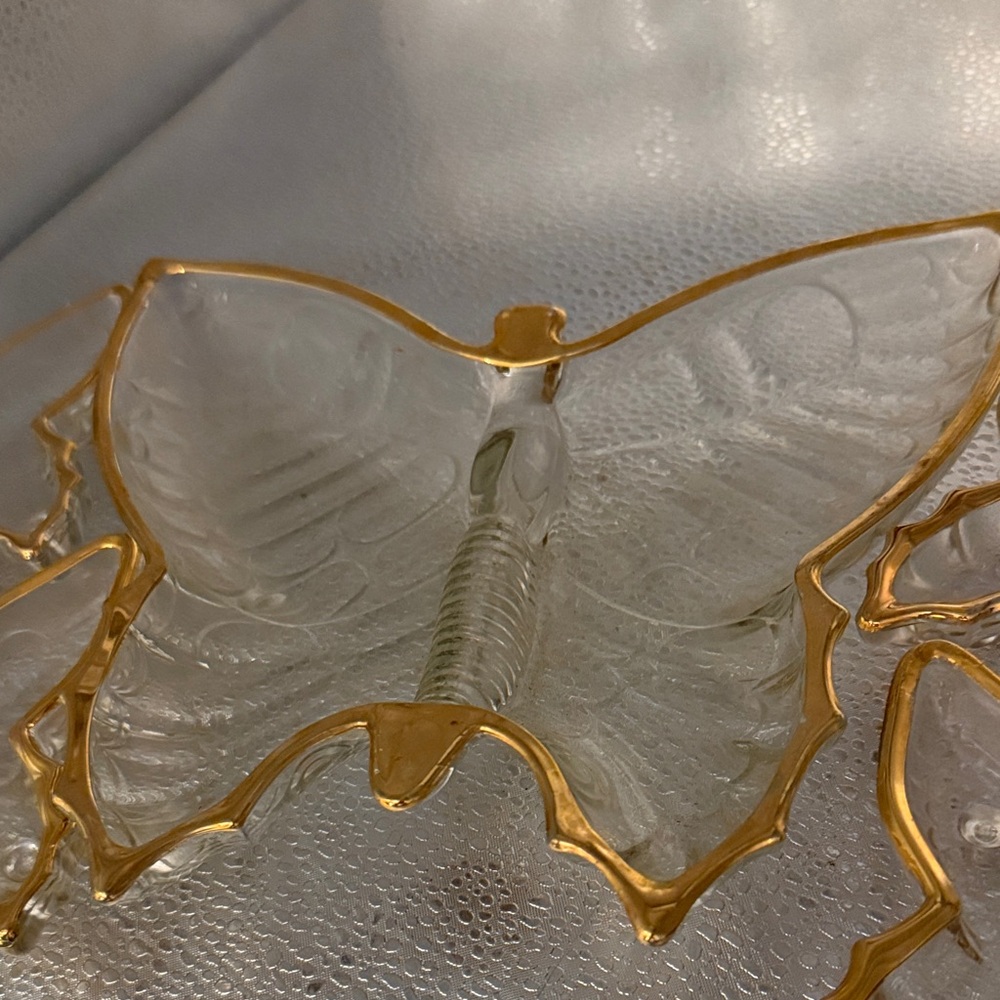 Vintage Jeanette Glass Butterfly shaped trinket dishes with gold painted trim - Picture 2 of 16